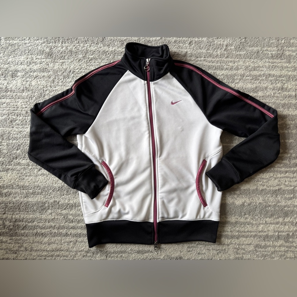 Nike zip up light weight jacket